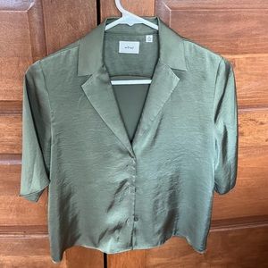 Wilfred satin shirt in green